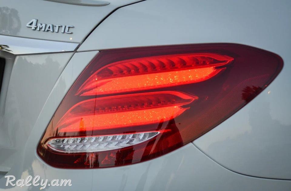 W213 AMG Mercedes E300 4wd- սպիտակ մարգարիտ։ Յուրահատուկ կոմպլեկտացիա