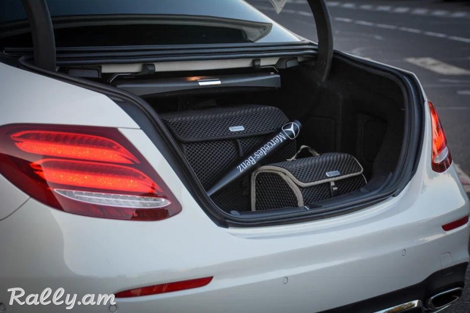 W213 AMG Mercedes E300 4wd- սպիտակ մարգարիտ։ Յուրահատուկ կոմպլեկտացիա