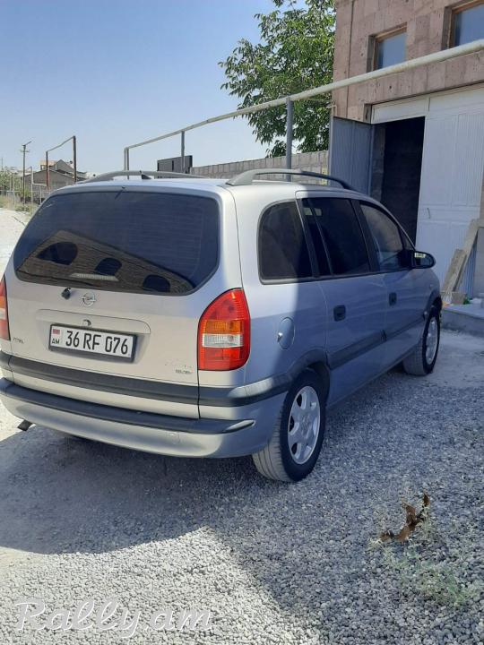 Opel Zafira