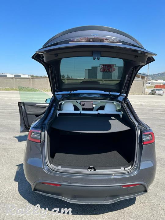 Tesla Model Y 2022