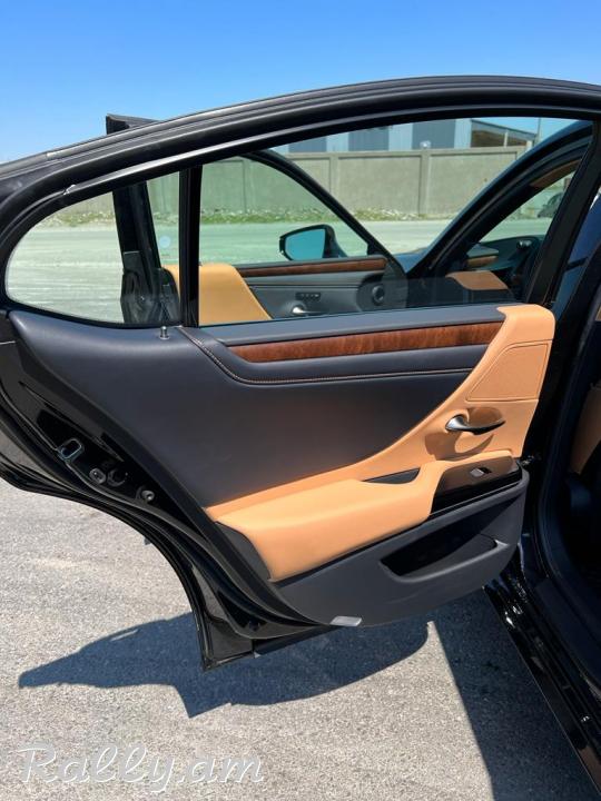NEW LEXUS ES 350 2023 Leather