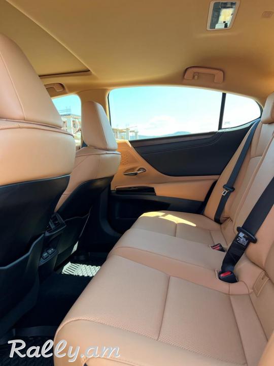 NEW LEXUS ES 350 2023 Leather