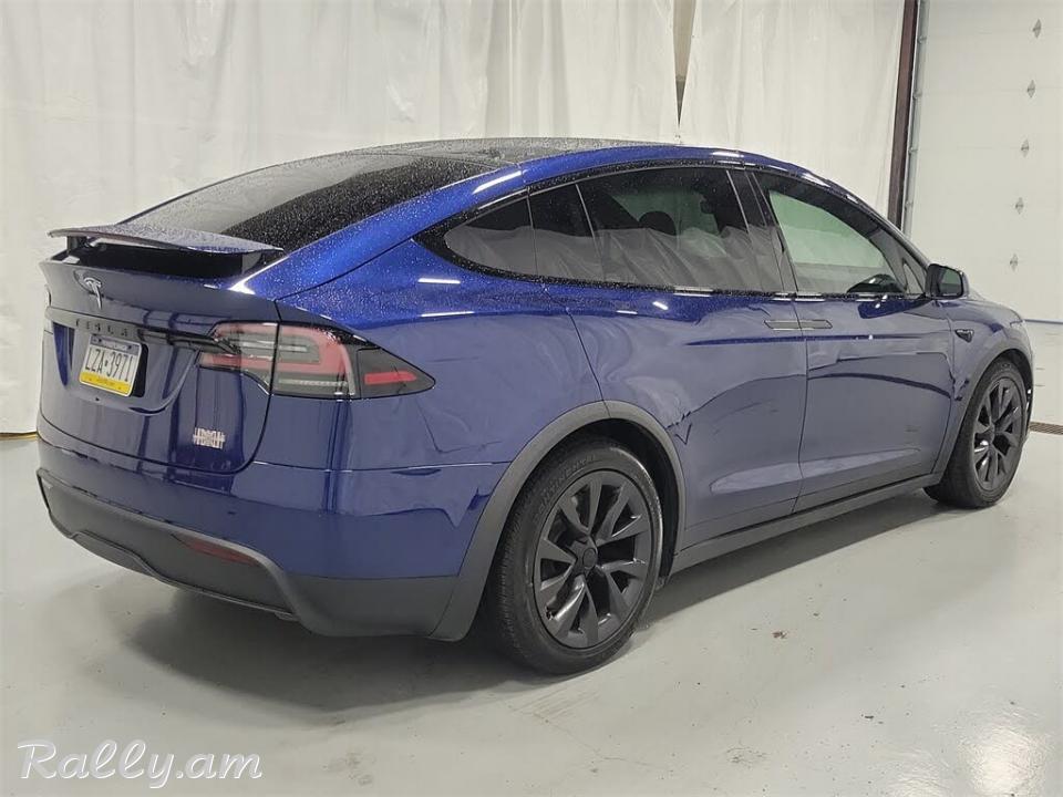 TESLA X PLAID 2023