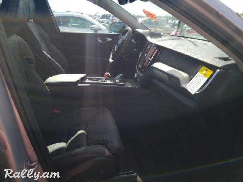 Volvo XC60, 2.0 լ, հիբրիդ, լիաքարշ, 2021 թ.