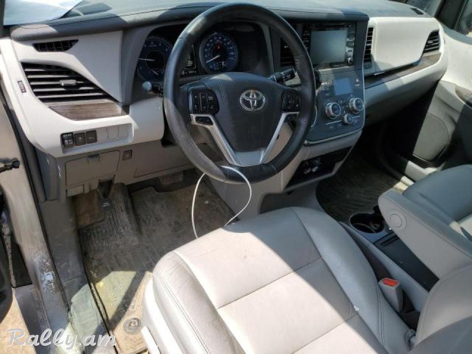 Toyota Sienna, 3.5 լ, 2017 թ.
