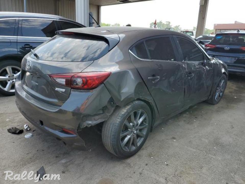 Mazda 3 հետչբեք, 2.5 լ, 2017 թ. 