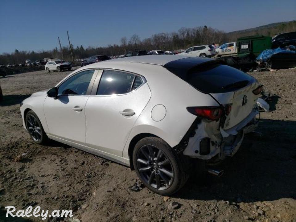 Mazda 3 հետչբեք, 2.5 լ, 2022 թ.