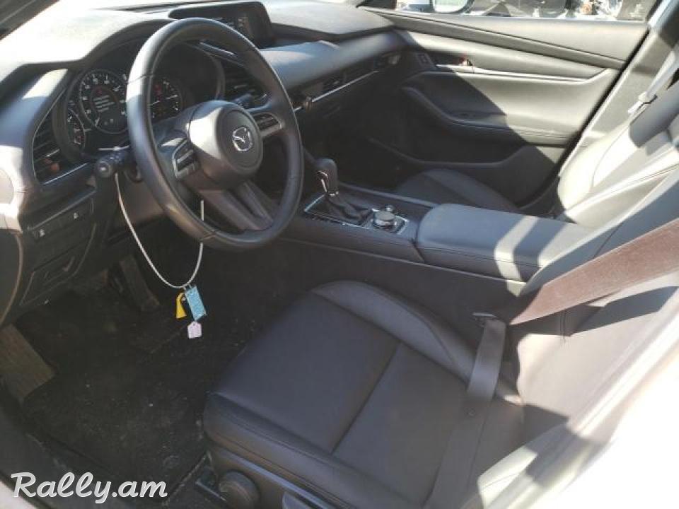Mazda 3 հետչբեք, 2.5 լ, 2022 թ.
