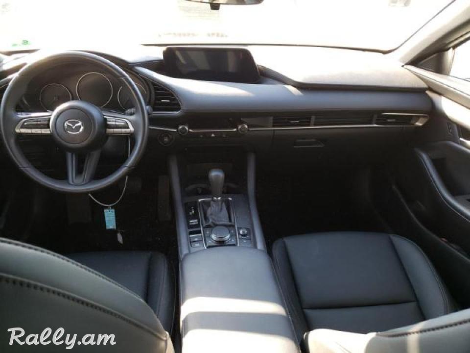 Mazda 3 հետչբեք, 2.5 լ, 2022 թ.
