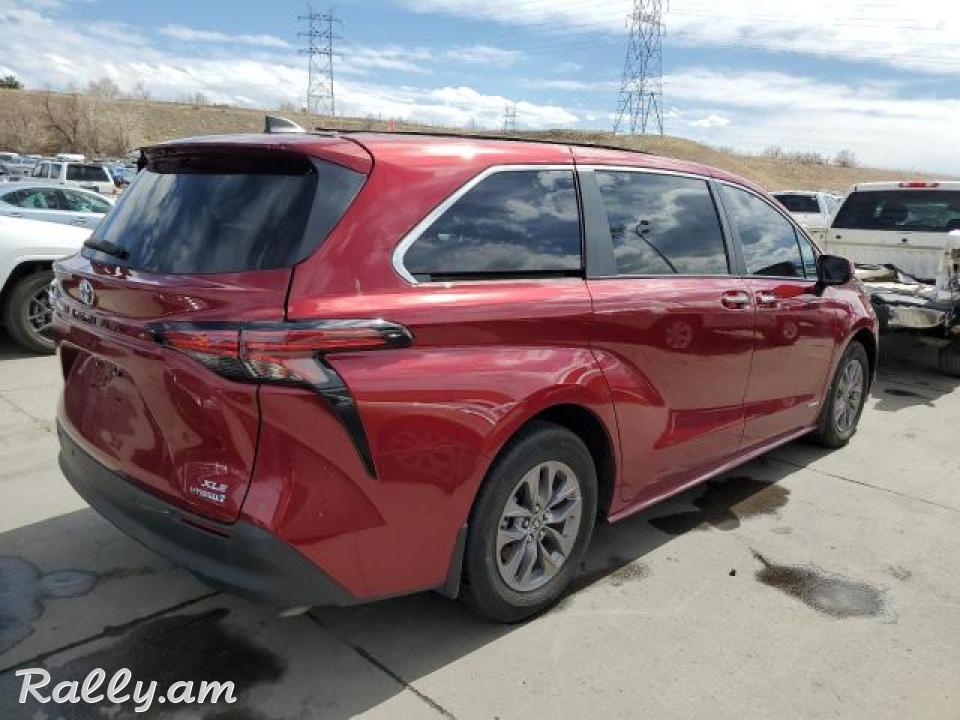 Toyota Sienna, 2.5 լ, հիբրիդ, 2021 թ. 