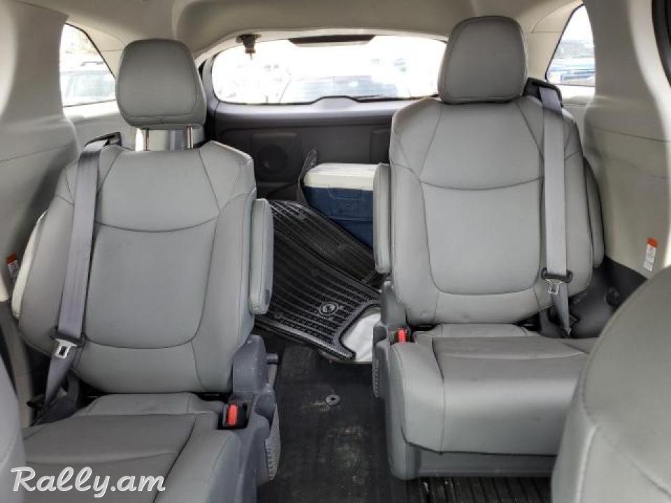 Toyota Sienna, 2.5 լ, հիբրիդ, 2021 թ. 