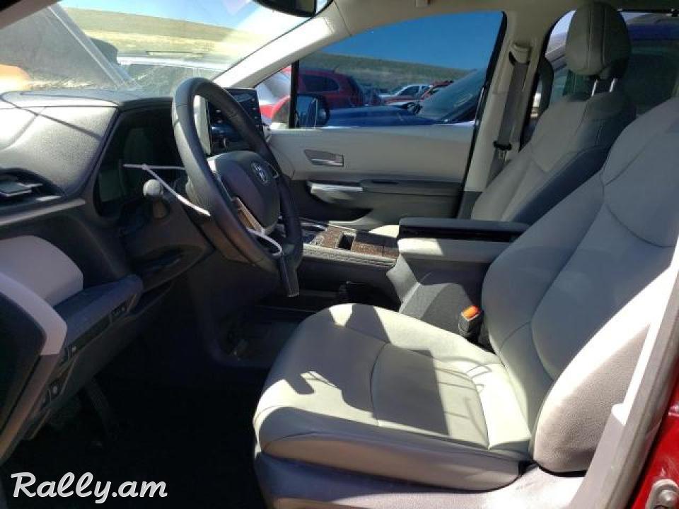 Toyota Sienna, 2.5 լ, հիբրիդ, 2021 թ. 