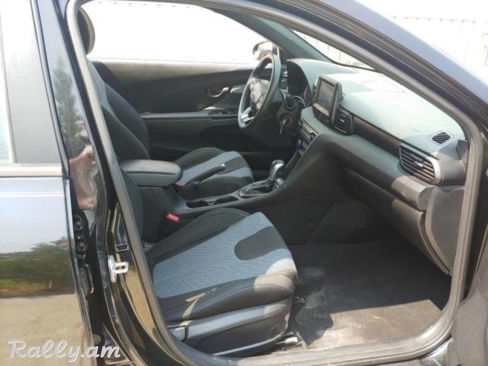 Hyundai Veloster հետչբեք, 2.0 լ, 2018 թ.