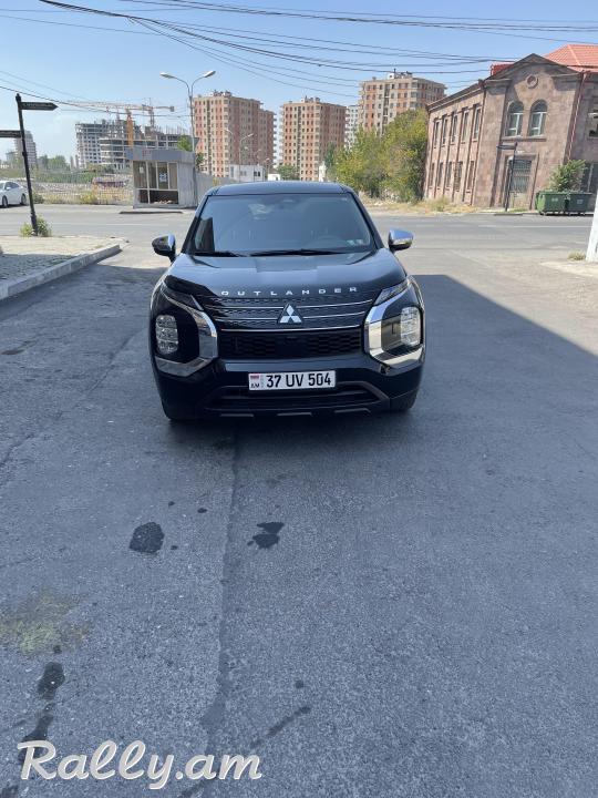 Mitsubishi outlander