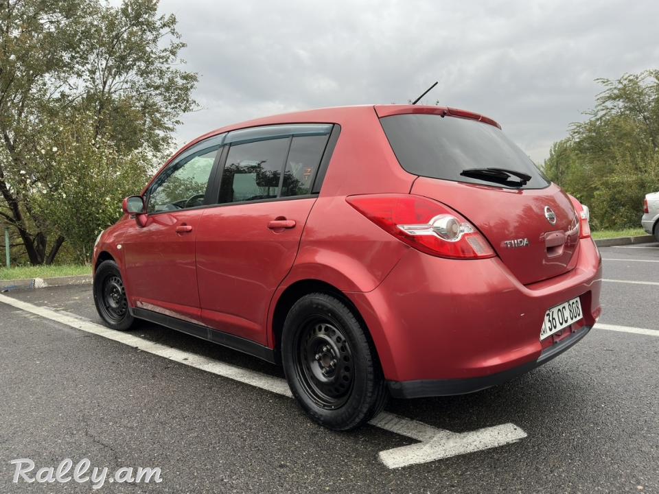 Nissan Tida 2009, 6100 USD