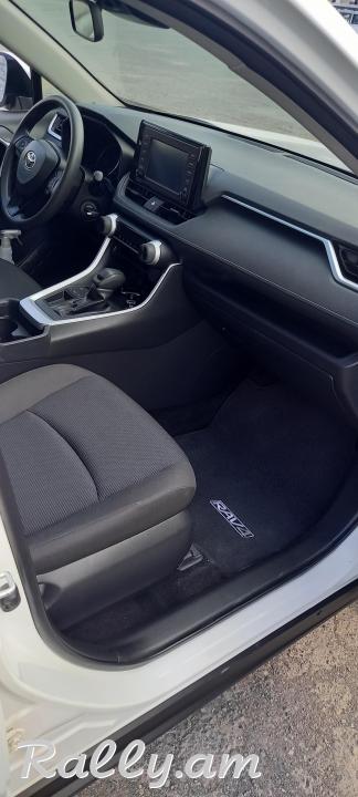 TOYOTA RAV4 XLE 2019   27500$