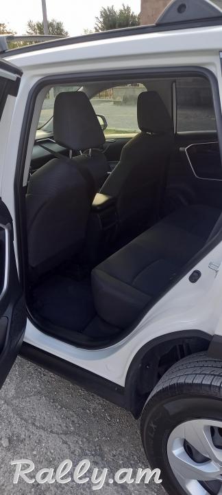 TOYOTA RAV4 XLE 2019   27500$