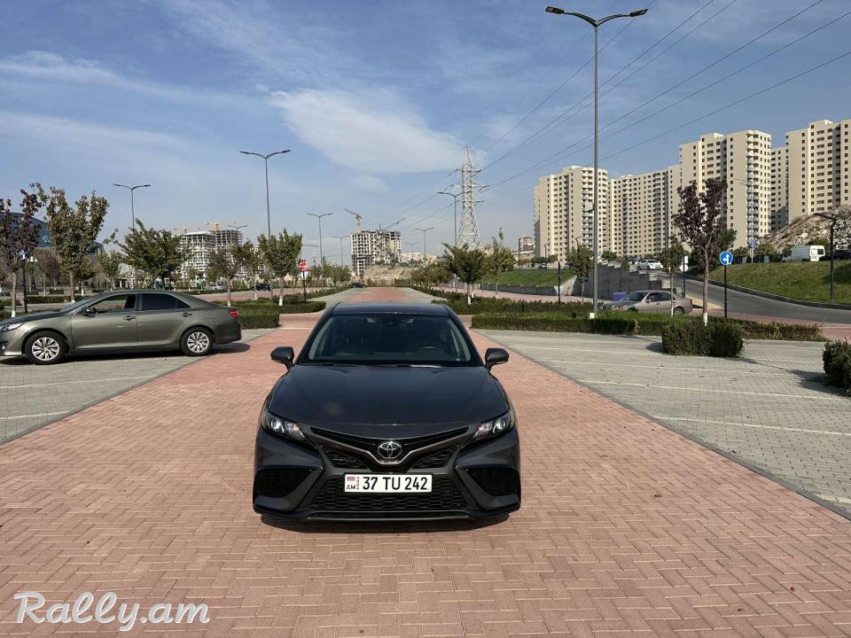 Toyota Camry 2022 SE