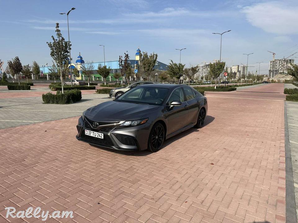 Toyota Camry 2022 SE