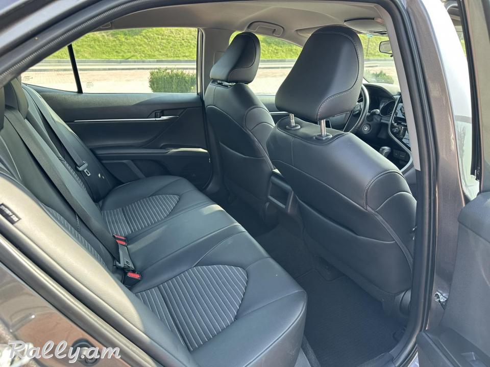 Toyota Camry 2022 SE