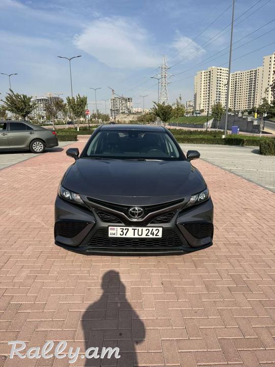 Toyota Camry 2022 SE