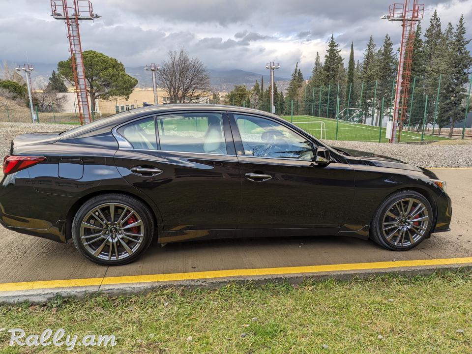Новый Infiniti Q50 Red Sport AWD