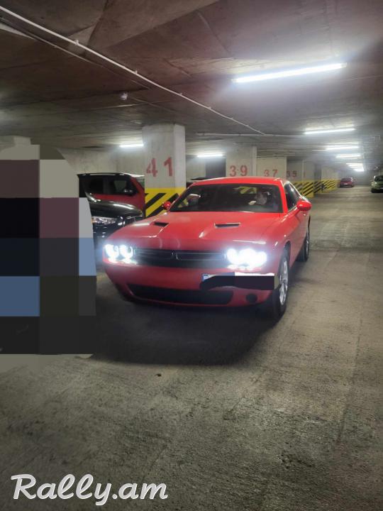 Срочно продаётся новый  американский  автомобиль 2023 года. ⏩Производство Dodge модель ,, Challenger"