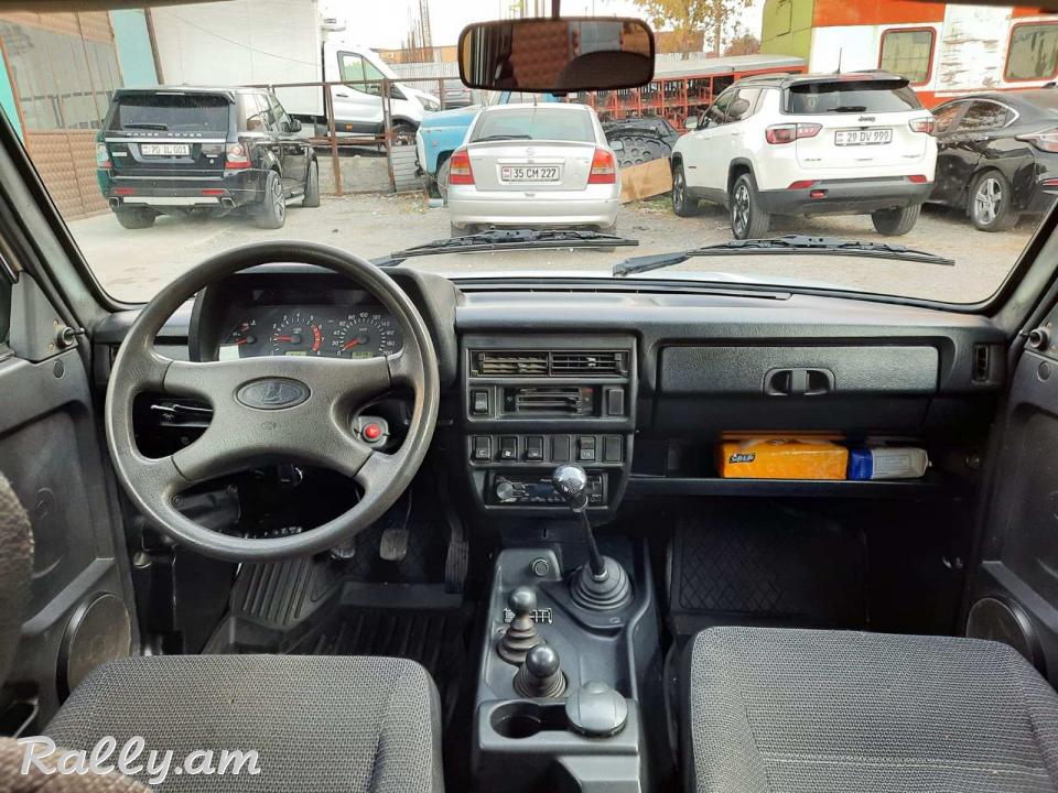 Վաճառում եմ 2016թ-ի արտադրության NIVA մակնիշի ավտոմեքենա՝ լավ վիճակում