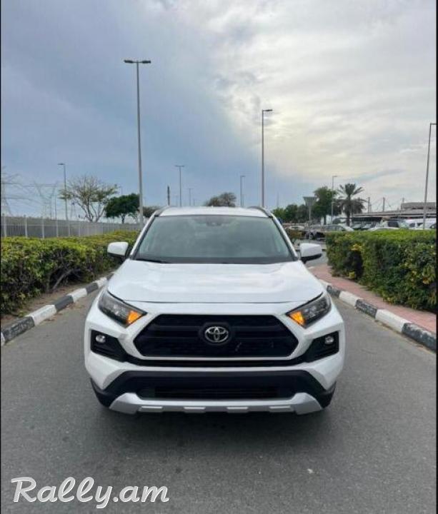 2021 Toyota RAV4 4WD XLE gulf model 