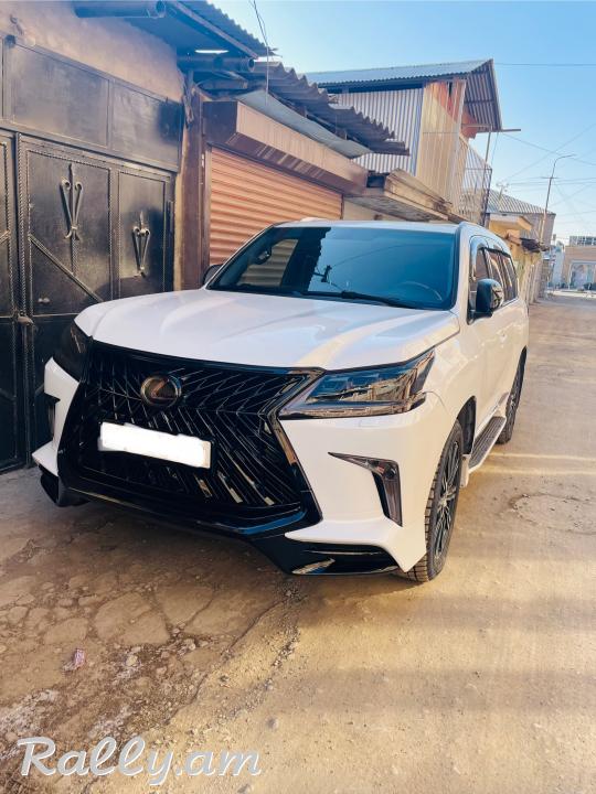 Lexus lx570