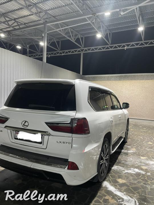 Lexus lx570