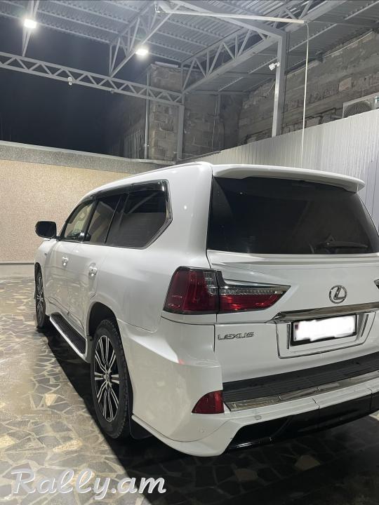 Lexus lx570