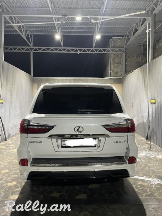 Lexus lx570