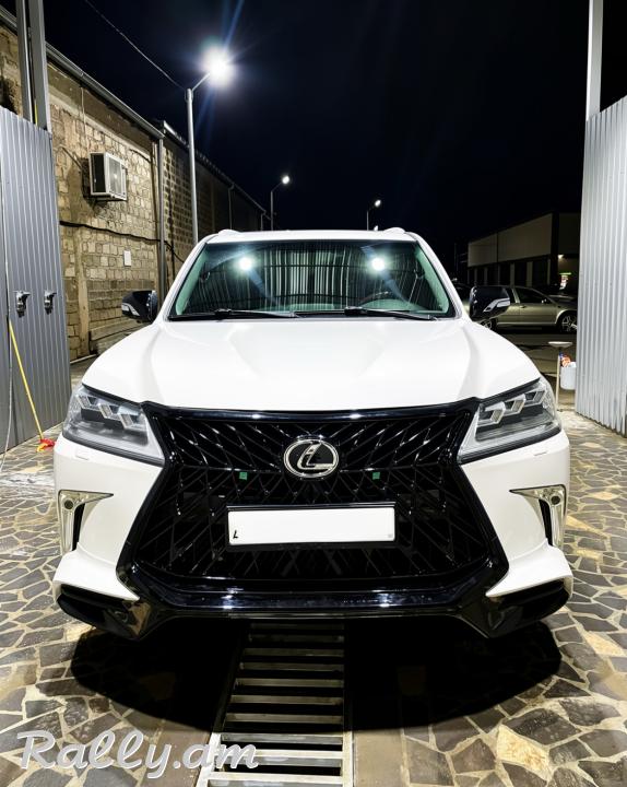 Lexus lx570