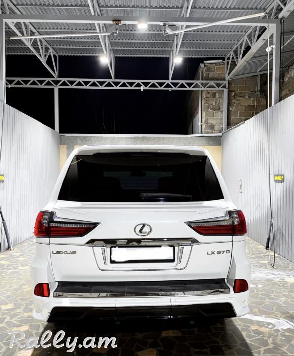Lexus lx570