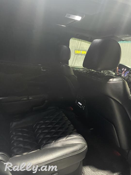 Lexus lx570