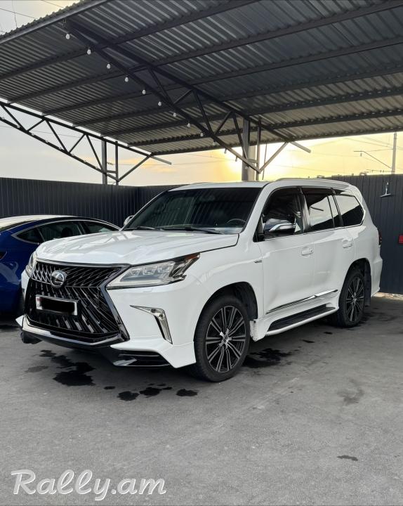 Lexus lx570