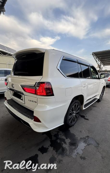 Lexus lx570