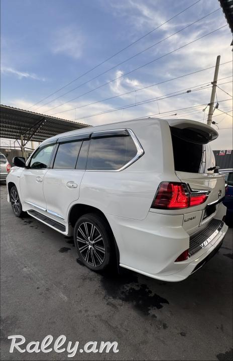 Lexus lx570
