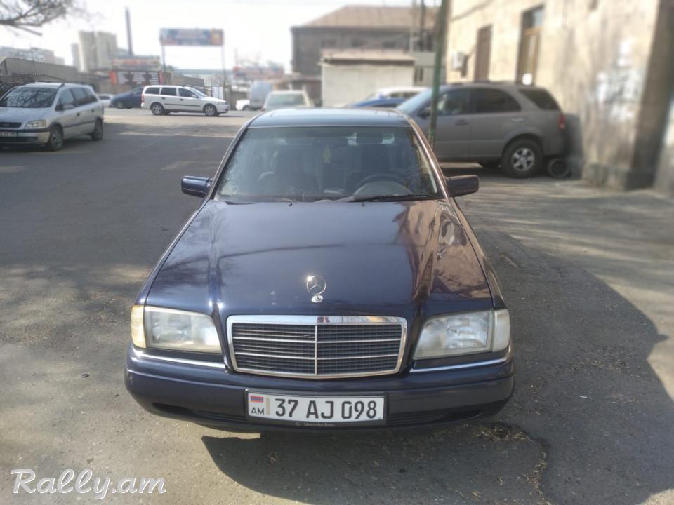 Mercedes c 7000 