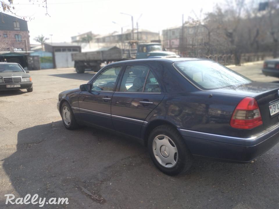 Mercedes c 7000 