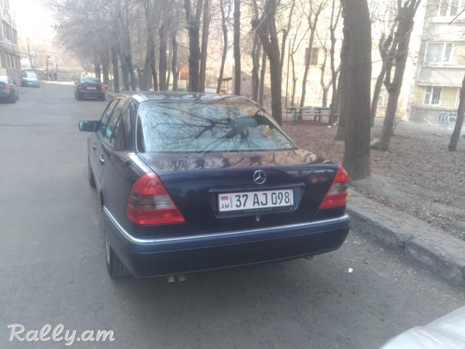Mercedes c 7000 