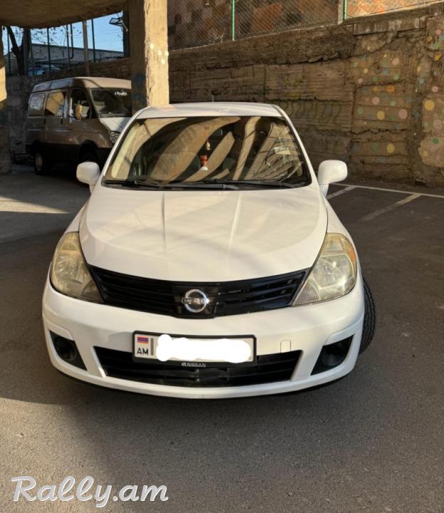 Վաճառվում է Nissan Versa 2012թ․