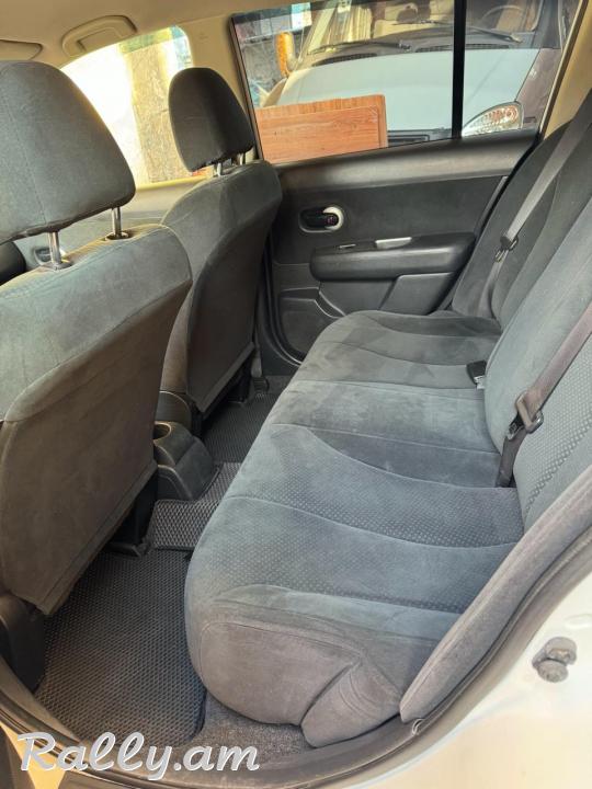 Վաճառվում է Nissan Versa 2012թ․