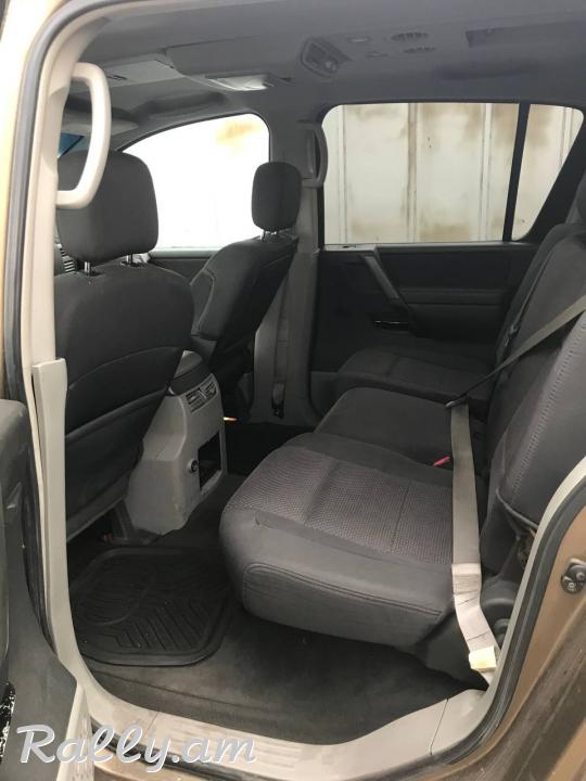 Nissan Armada, 5.6 л., 2003 г., газ