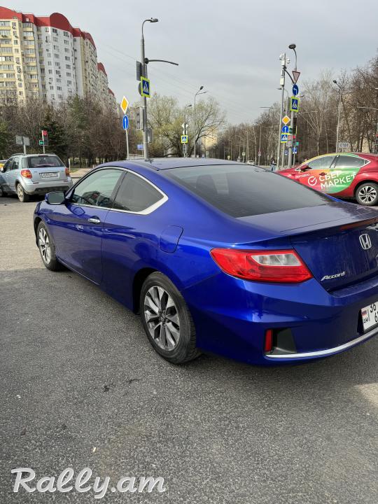 Продается Honda accord coupe (место нахождения - в Москве) 