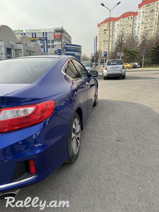 Продается Honda accord coupe (место нахождения - в Москве) 