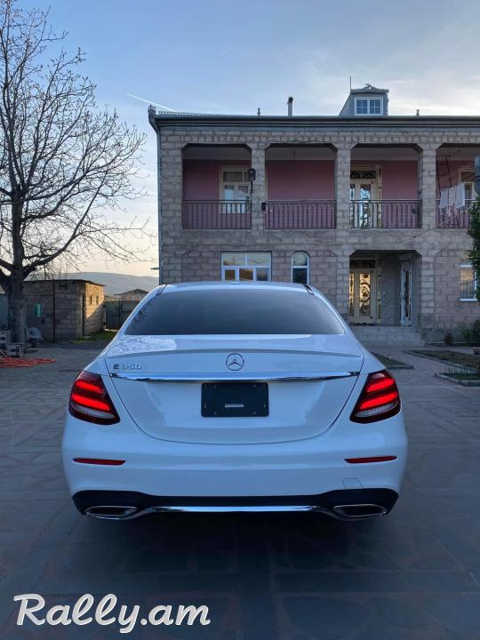 Mercedes-Benz E350 2020