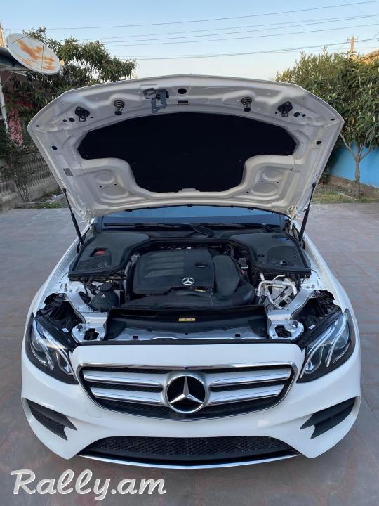 Mercedes-Benz E350 2020