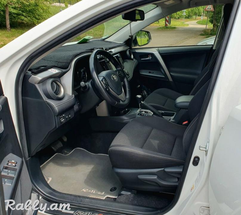 2018 Toyota RAV 4 Hybrid